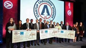 Winners, judges, and sponsors of the 2018 SPIE Startup Challenge with then-SPIE President Maryellen Giger, left